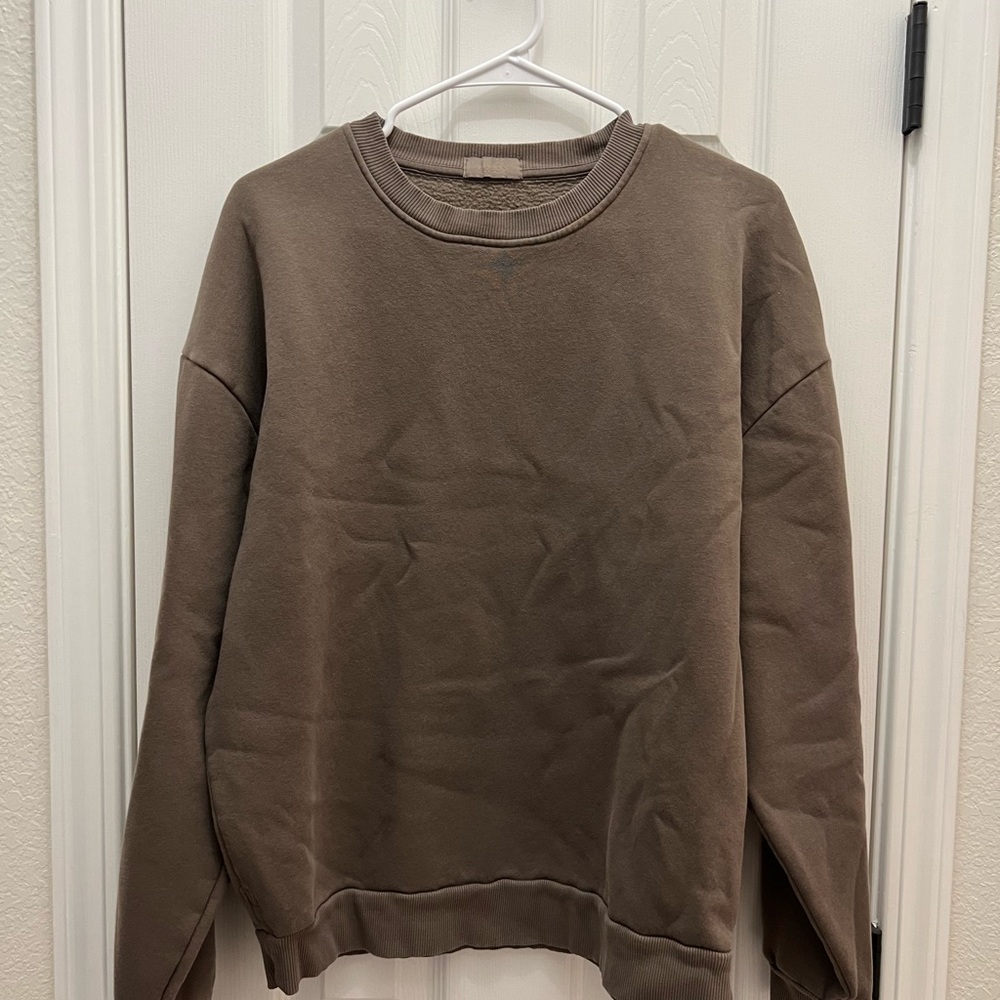 Nuuds crewneck sweater